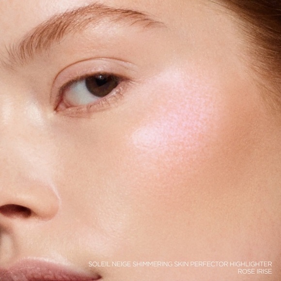 Soleil Neige Glow Highlighter Powder- Rose Irise - Picture 1 of 2